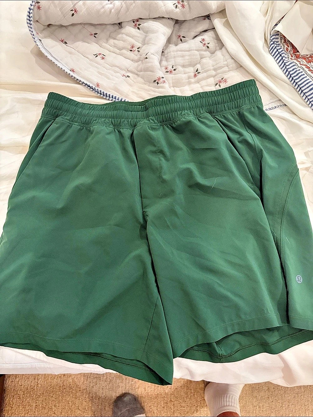Lululemon Pace Breaker Short Green Athletic Shorts 7 inch